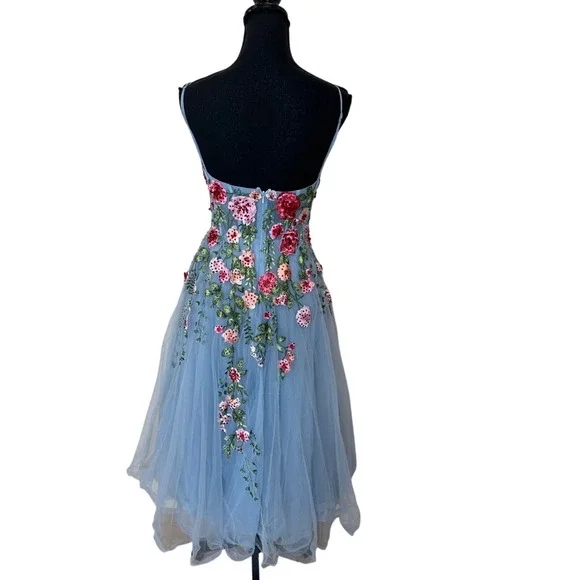 Mac Duggal Blue Tulle Midi Dress SIZE 8 Embroidered Roses Formal Designer $600 - threedaughtersproperties.com Mac Duggal Blue Tulle Midi Dress SIZE 8 Embroidered Roses Formal Designer $600 - threedaughtersproperties.com